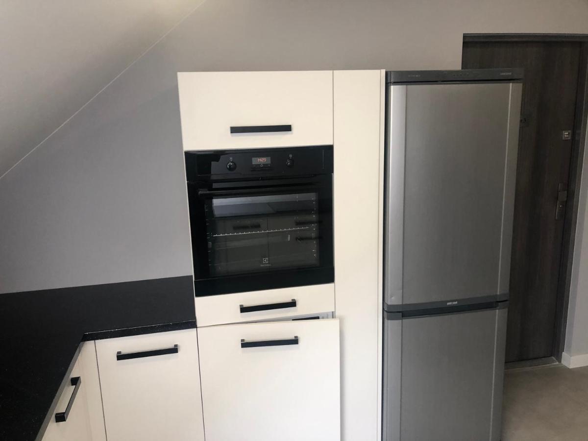 Klimatyzowane Apartamenty I Pokoje Przy Targach Kielce Exterior photo